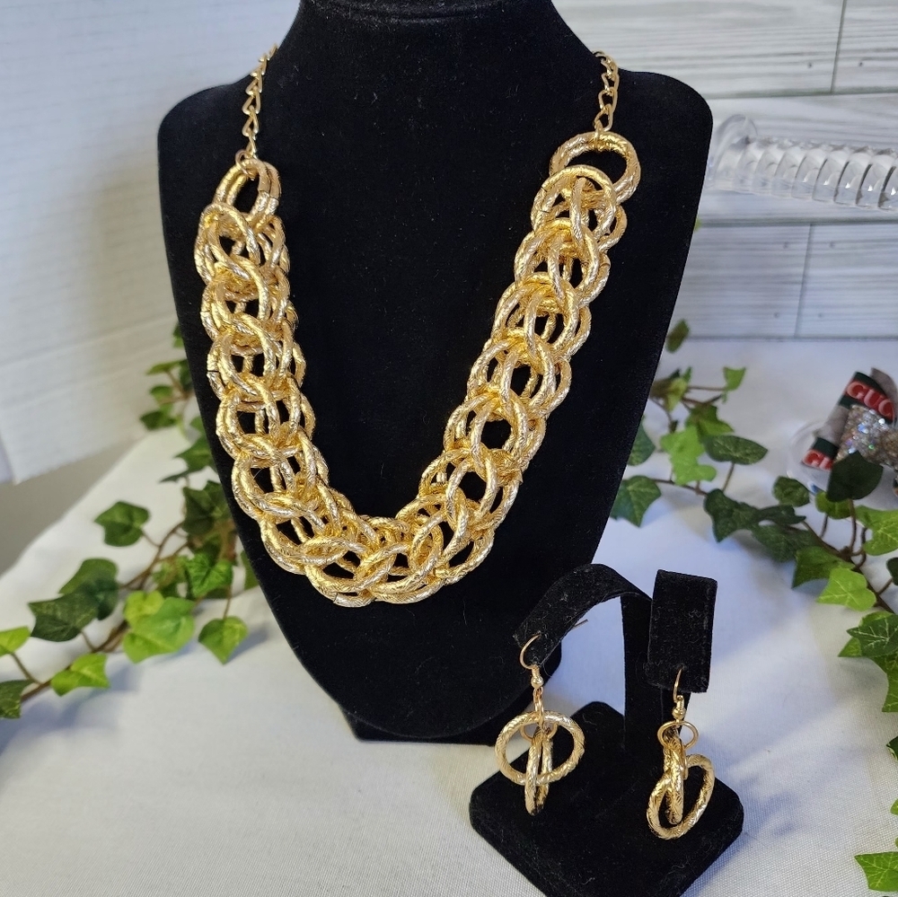 Gold Textured Chain Link Necklace and Matching Earrings Set